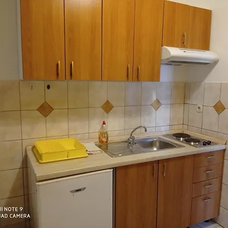 Vodopija 300m To The アパート