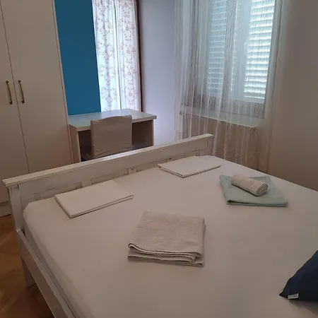 アパート Vodopija 300m To The *