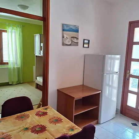 アパート Vodopija 300m To The