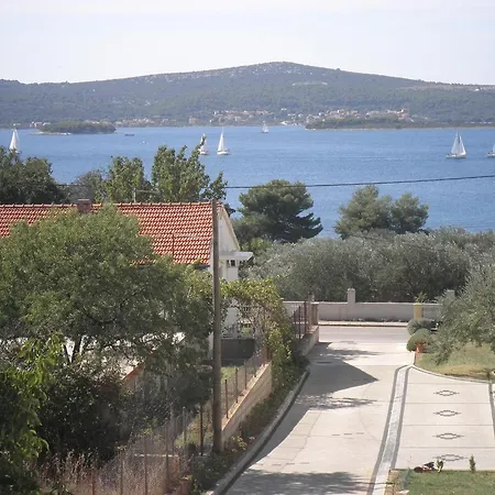 Vodopija 300m To The アパート スベティ・フィリップ・イ・ヤコブ