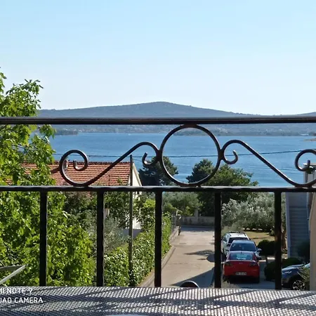 Apartmán Vodopija 300m To The Sveti Filip i Jakov