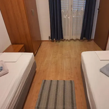 Vodopija 300m To The Apartmán Sveti Filip i Jakov