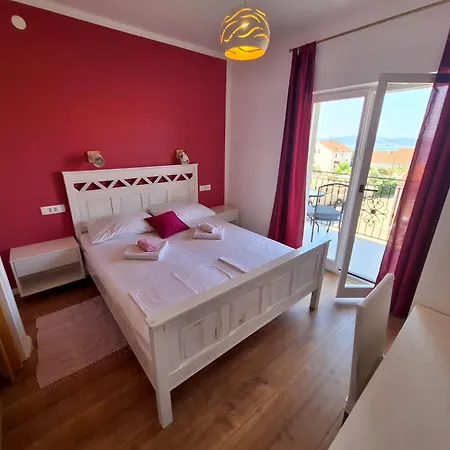 Vodopija 300m To The Apartmán Sveti Filip i Jakov