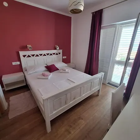 Apartmán Vodopija 300m To The Sveti Filip i Jakov
