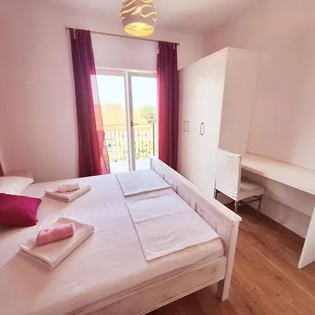 Apartmán Vodopija 300m To The Sveti Filip i Jakov