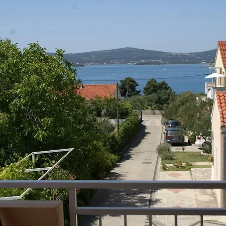 Διαμέρισμα Vodopija 300m To The