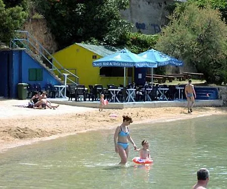Apartmán Vodopija 300m To The Sveti Filip i Jakov